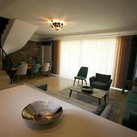 Apartment Luxury Penthouse In Goldcity *